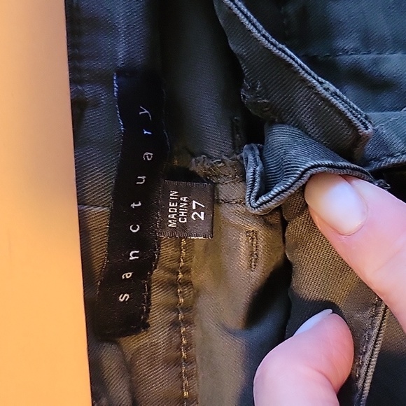 Sanctuary Camo Cargo Jogger Pants - Picture 9 of 11